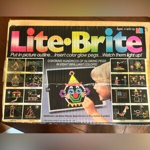 Vintage 1986 Lite-Brite Picture Outline Set